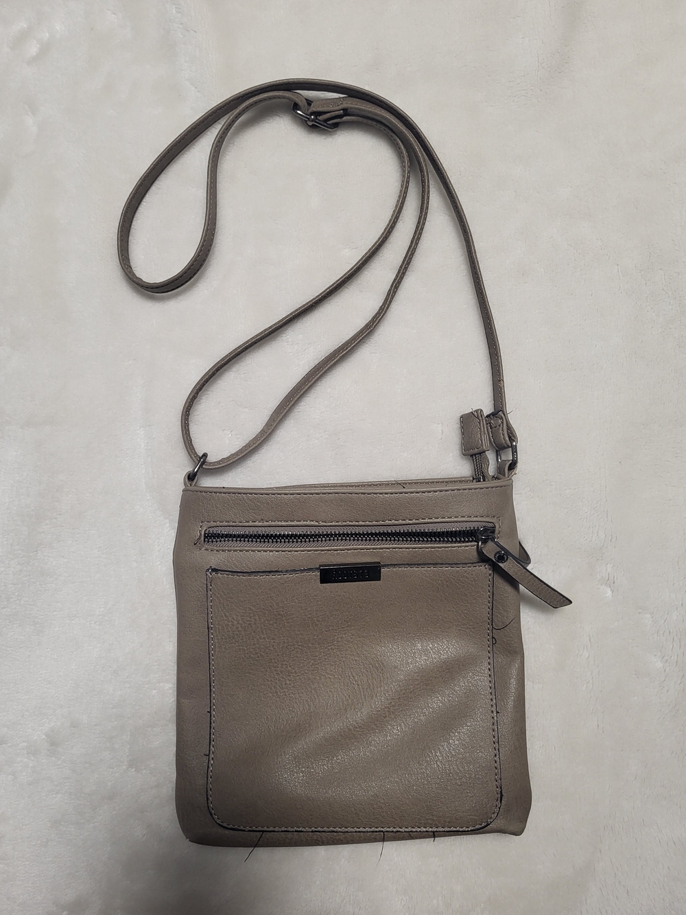 Root 73' - Cross body bag